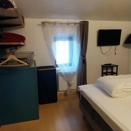 A L Escale Passa Pais Le Poujol-sur-Orb